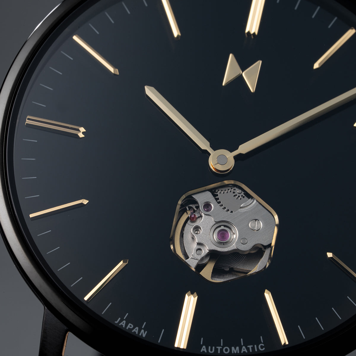Legacy Slim Automatic Panther Black 42mm