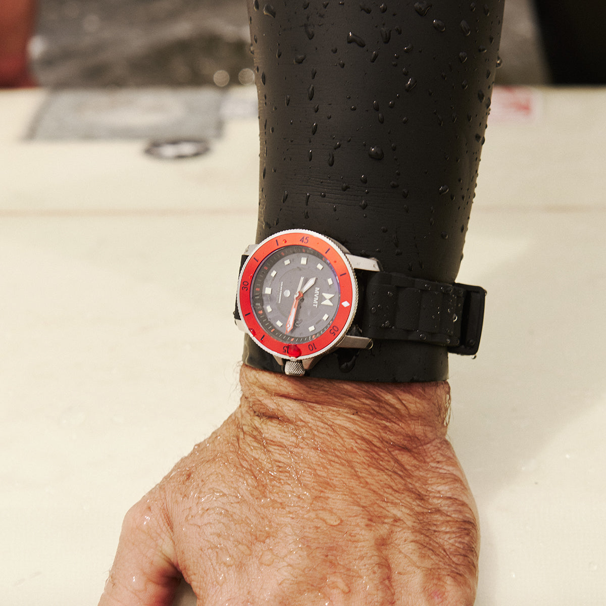 Cali Diver Solar Nautical Red 42mm