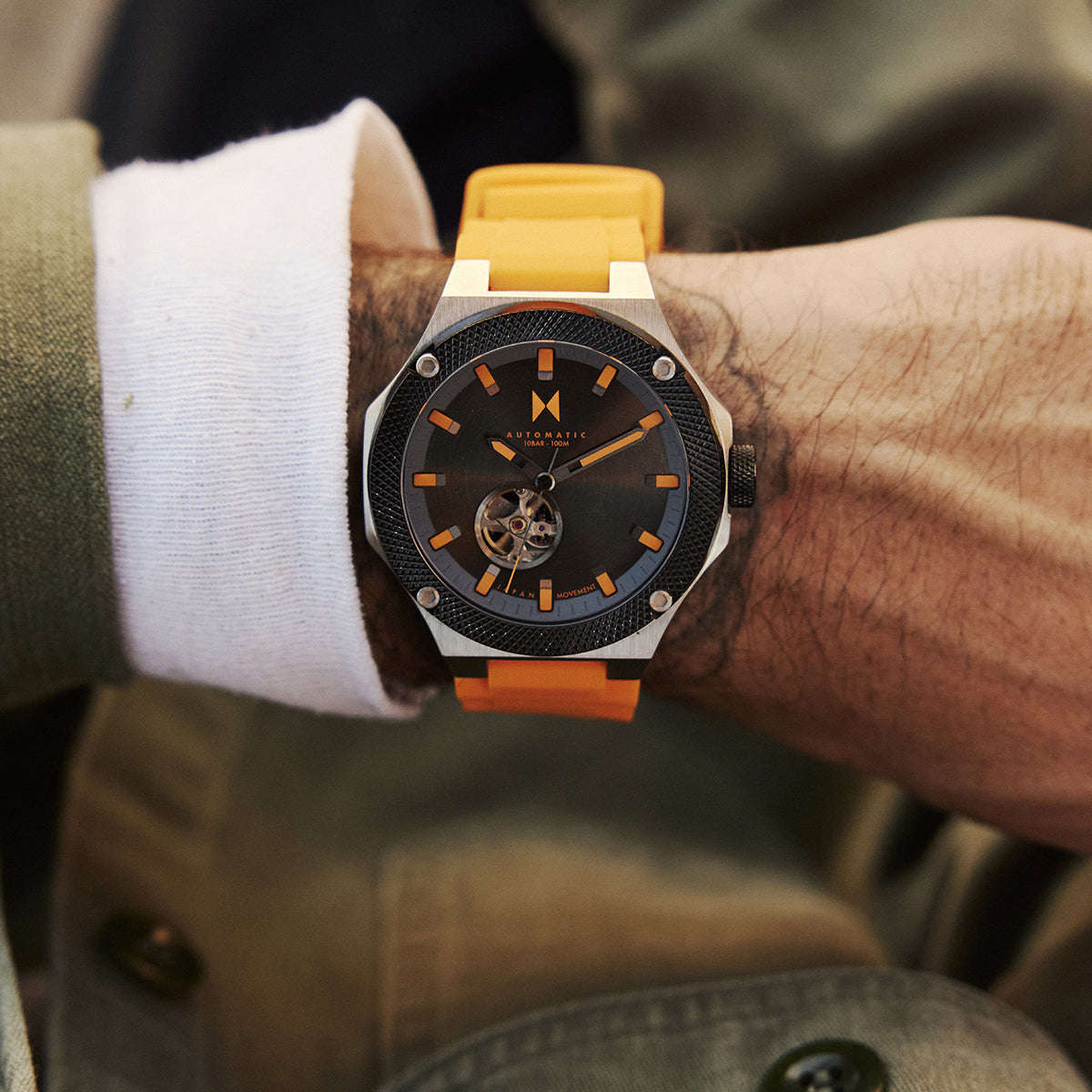 Raptor Automatic Electric Orange 46.5mm