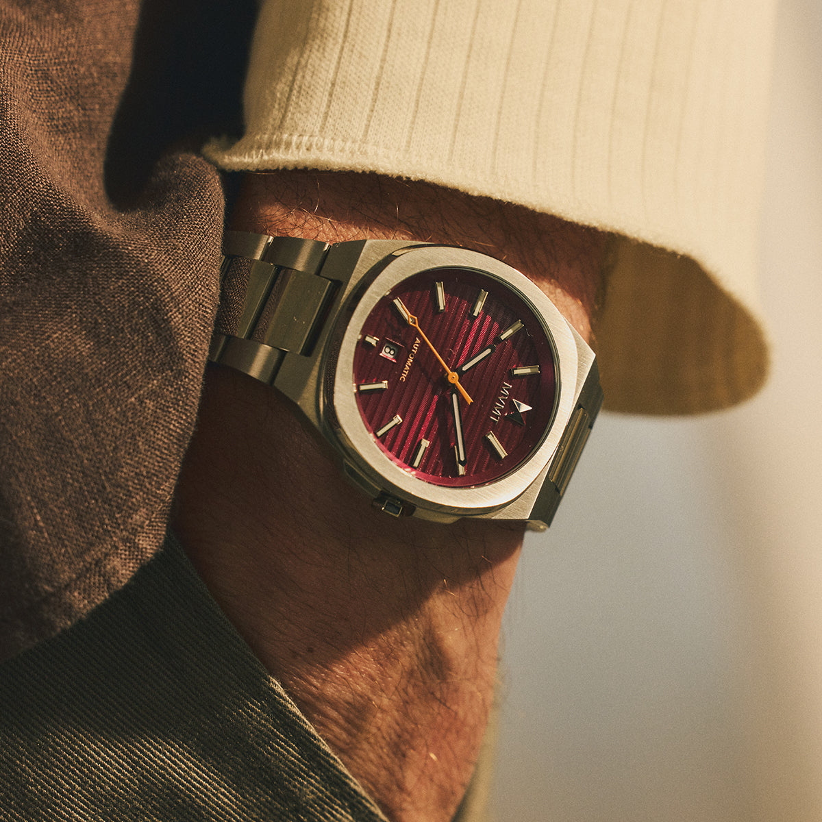 Odyssey II Automatic Napa Red 40mm