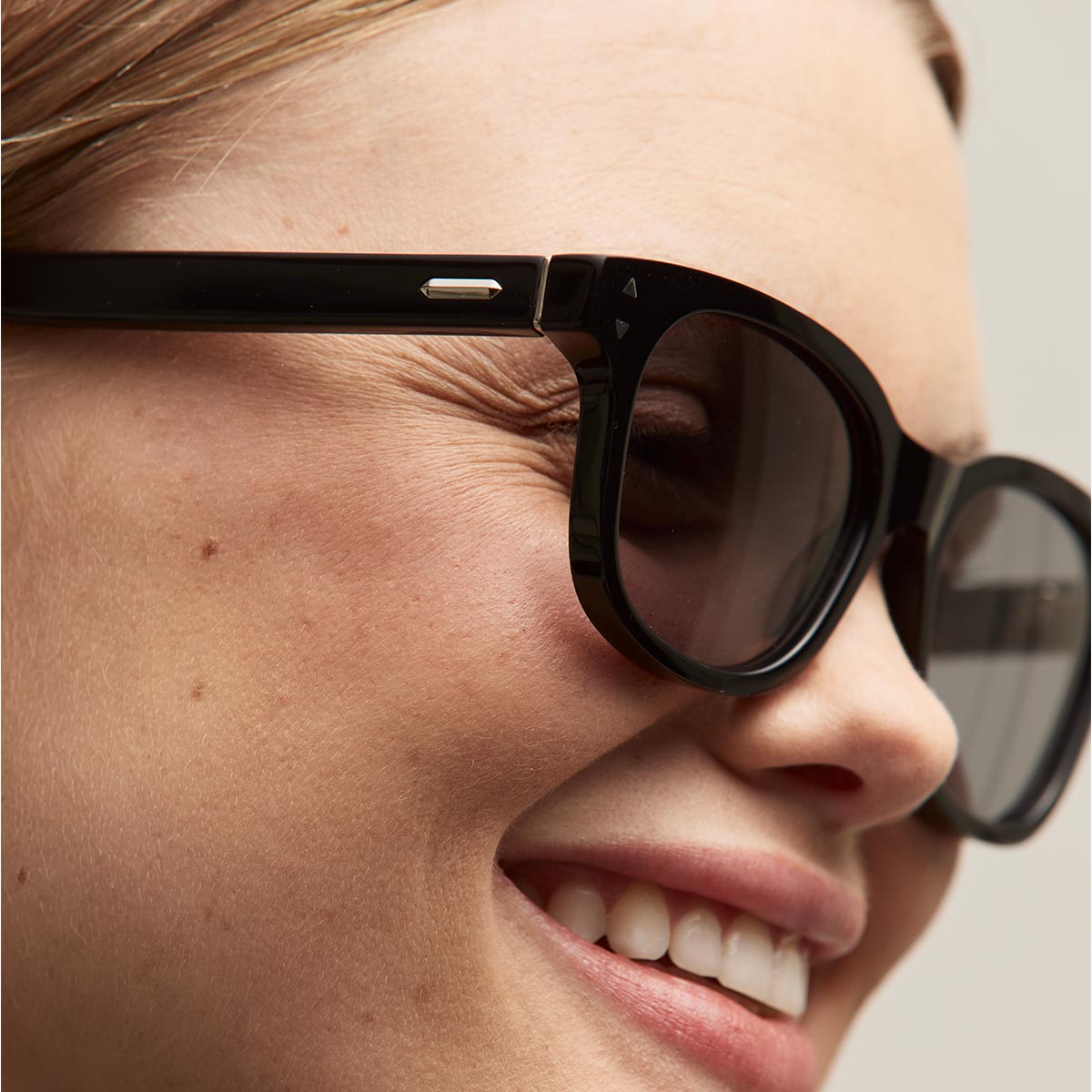 Malibu Round Sunglasses Black Frame Grey Lenses