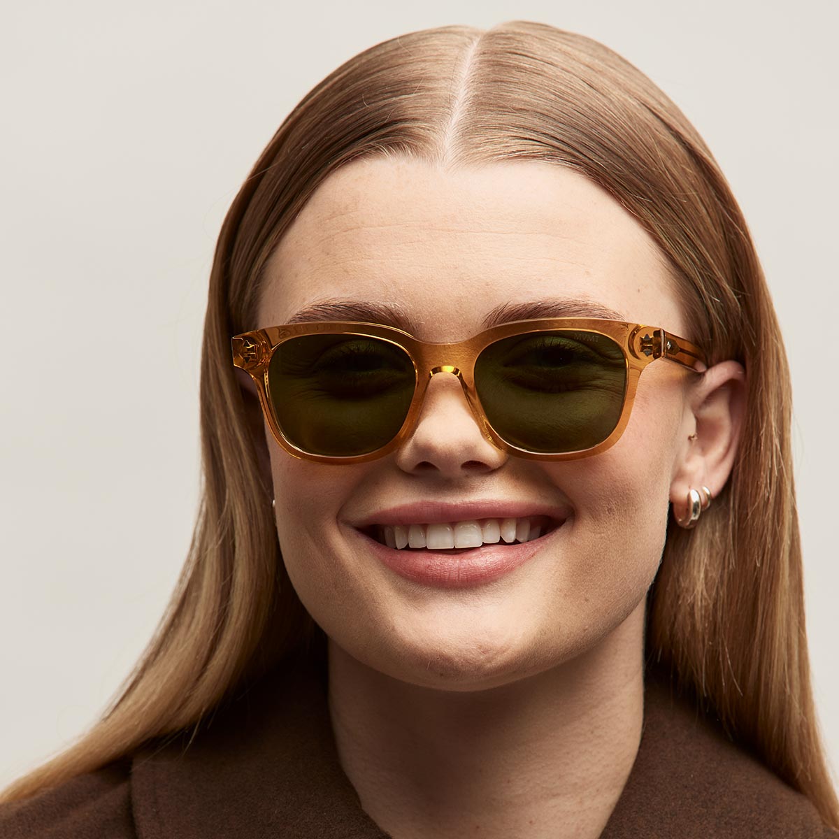 Malibu Round Sunglasses Transparent Honey