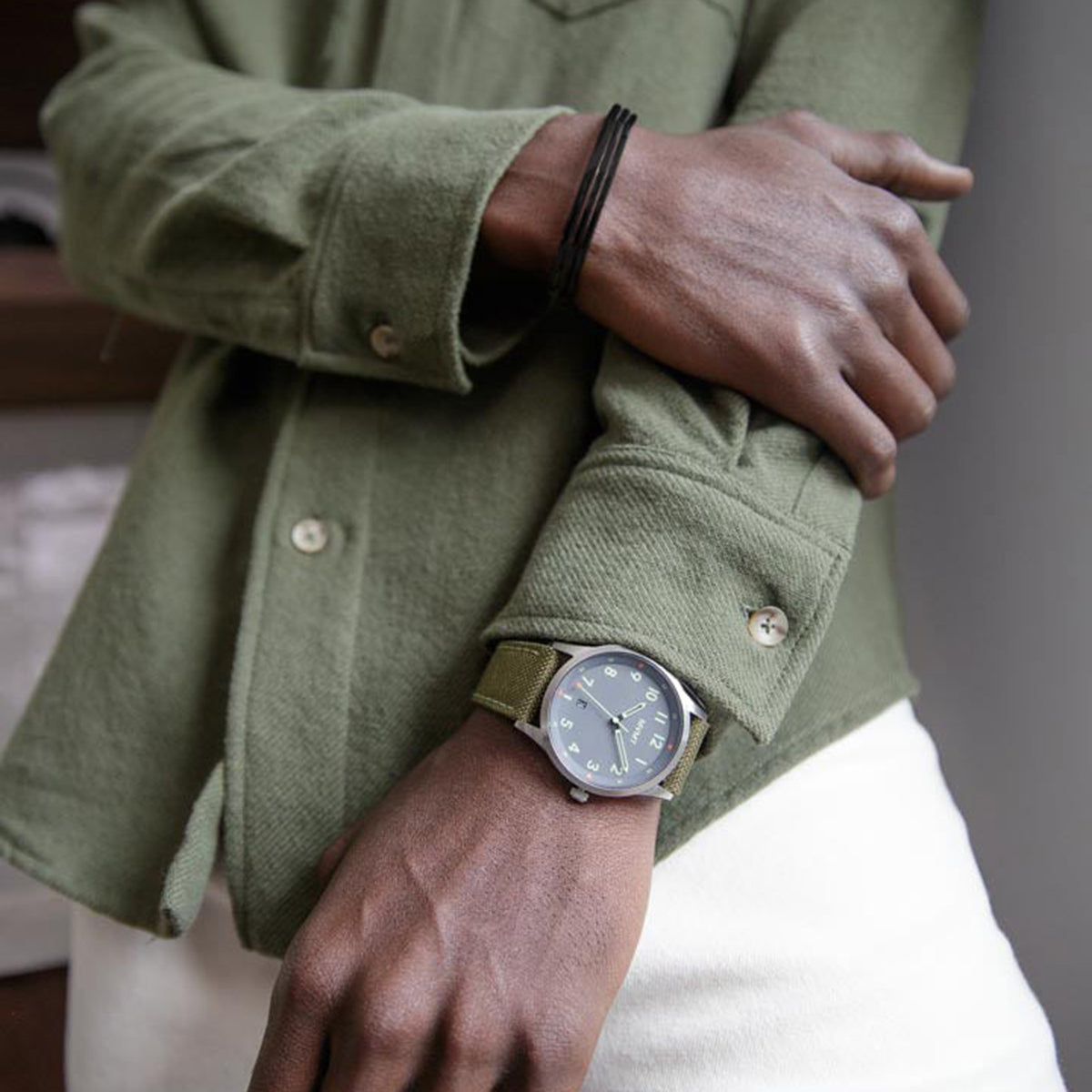 Open Concept Cuff Black