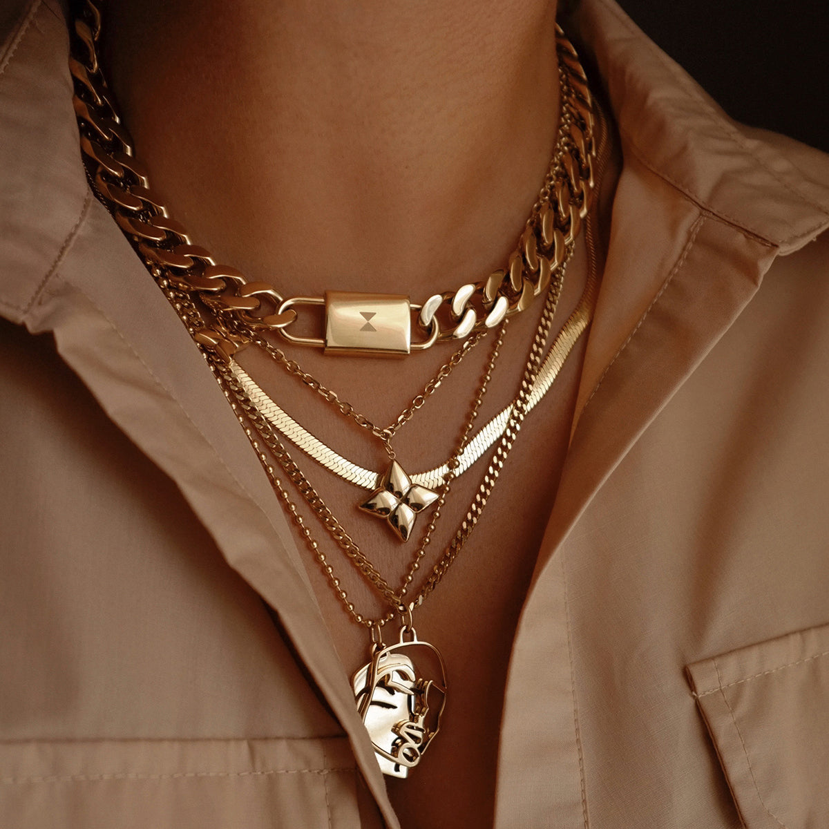Chunky Padlock Necklace Gold