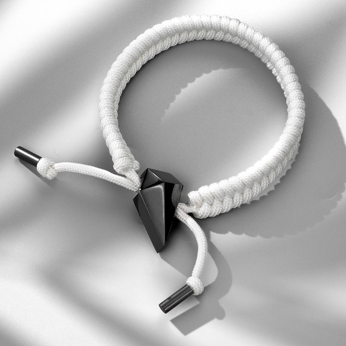 Sculpted Shark Tooth Pendant Bracelet White