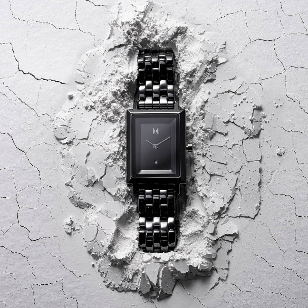 Signature Square Ceramic Gloss Black 26mm