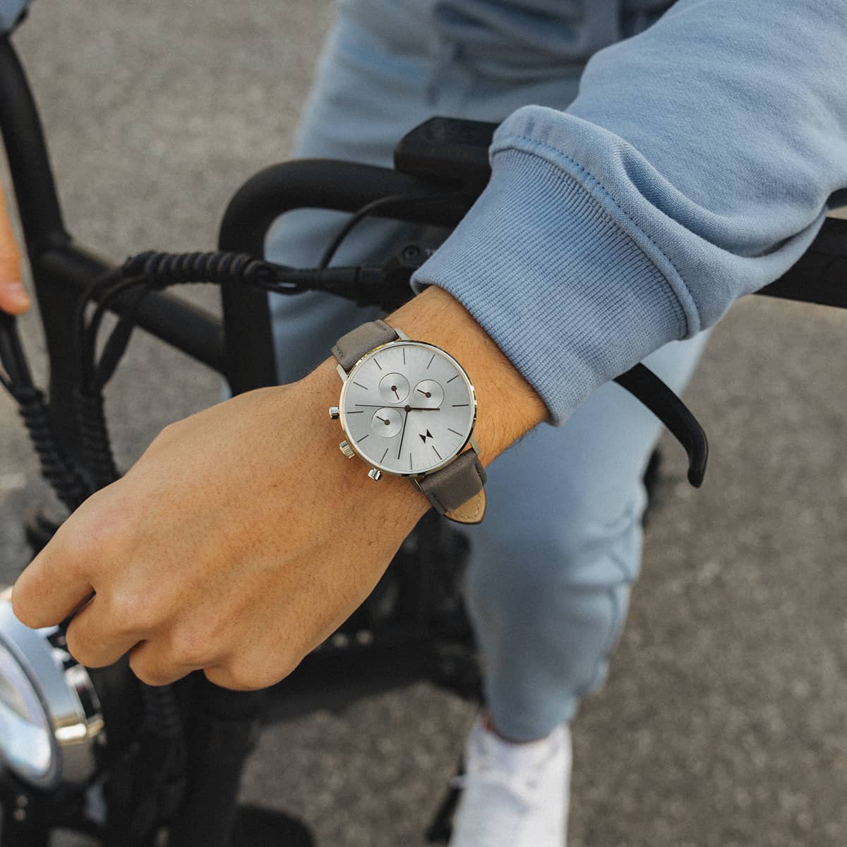 Legacy Traveler Cloudbreak 42mm
