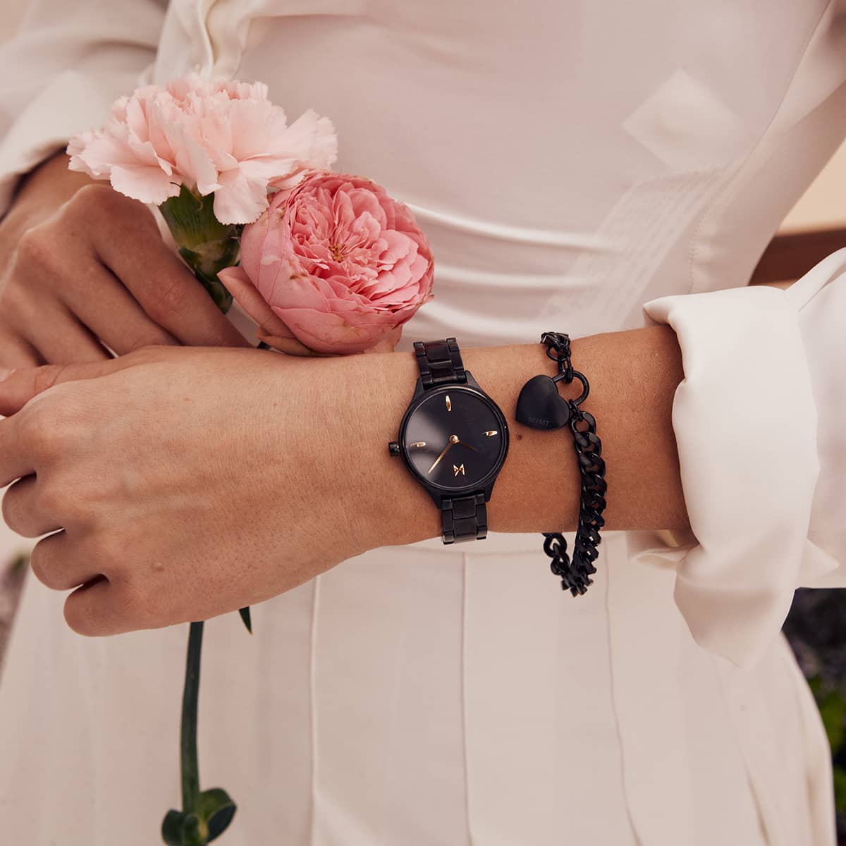 Reina Soiree Black 30mm
