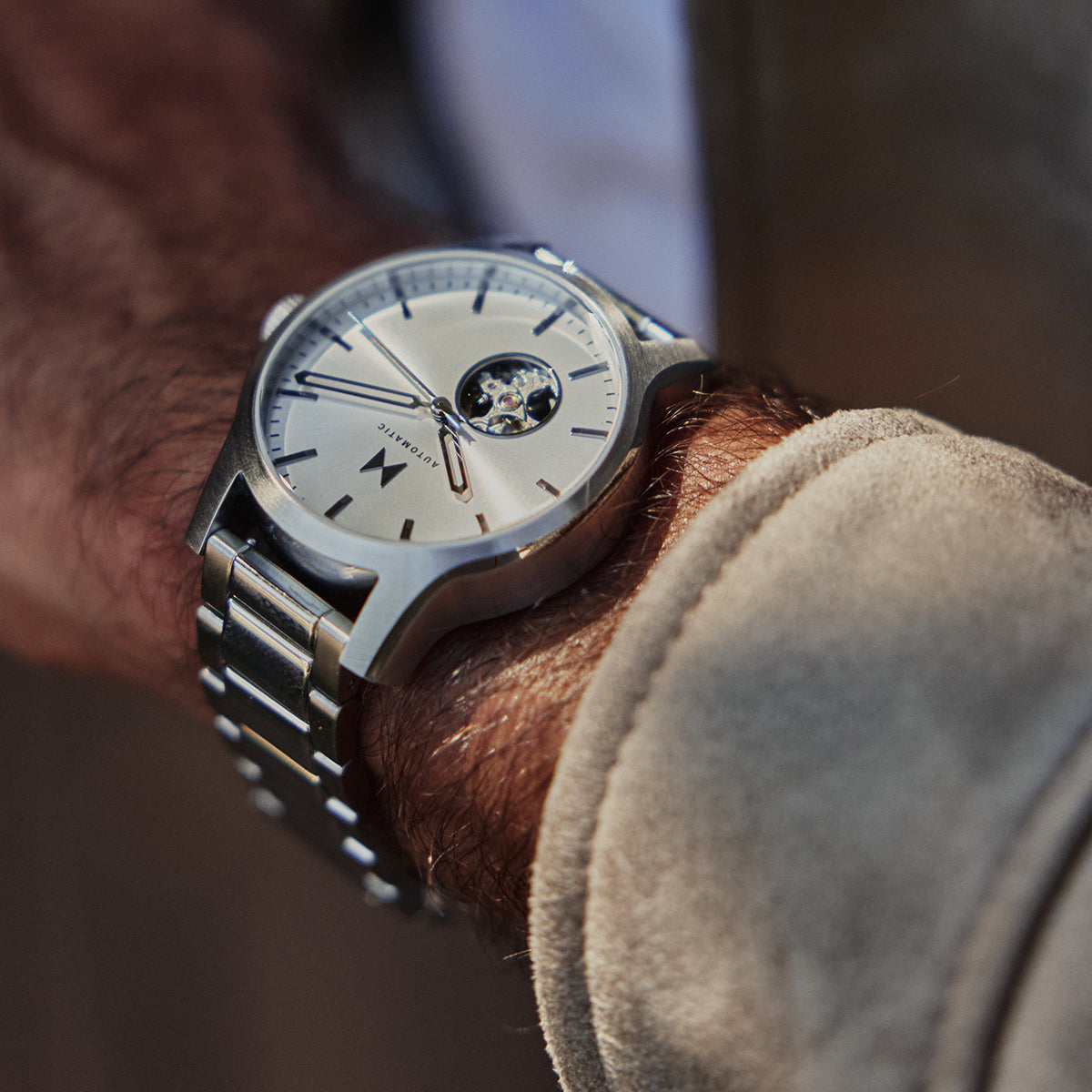 Classic II Automatic Skyline Silver 44mm