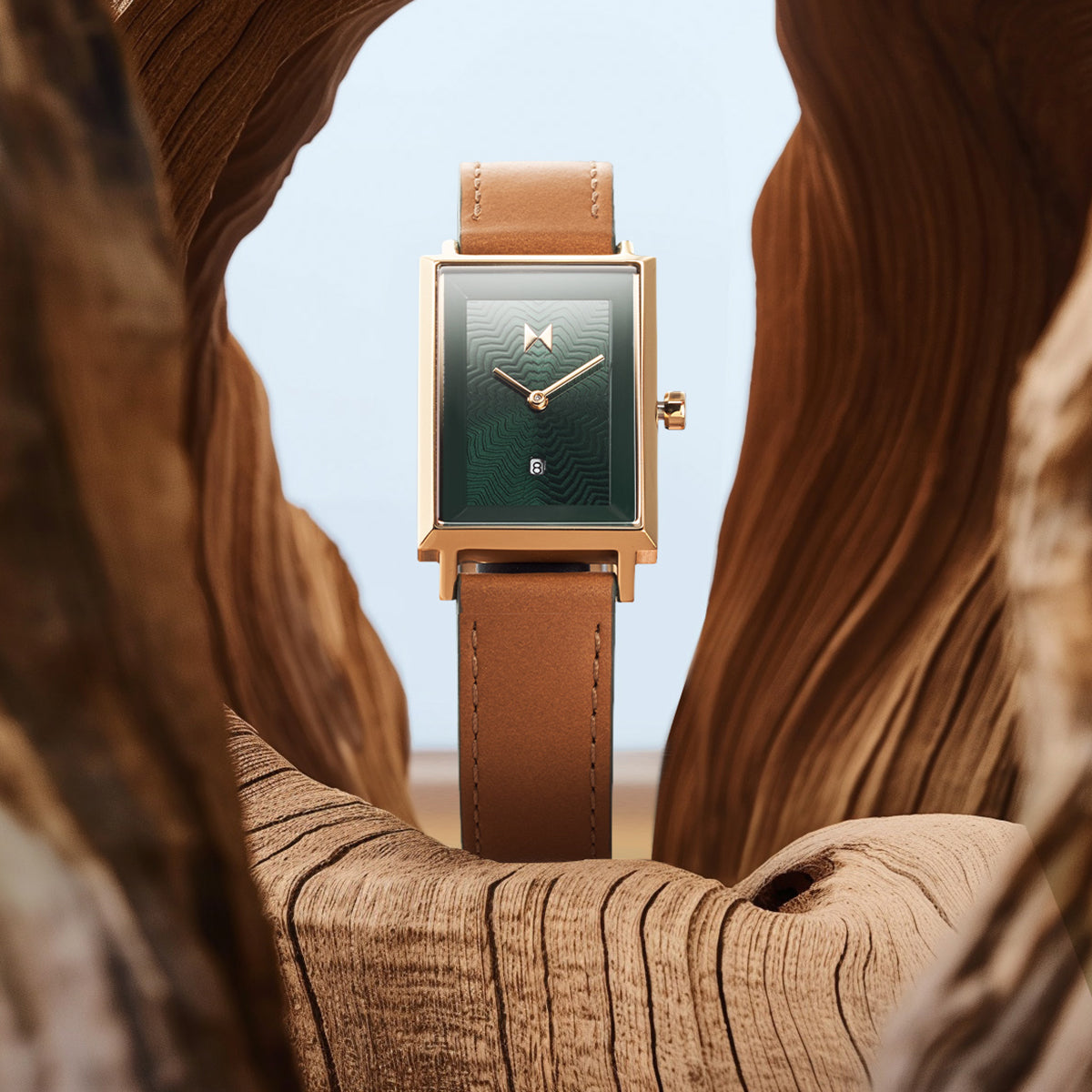 Signature Square Alpine Treasure 24mm