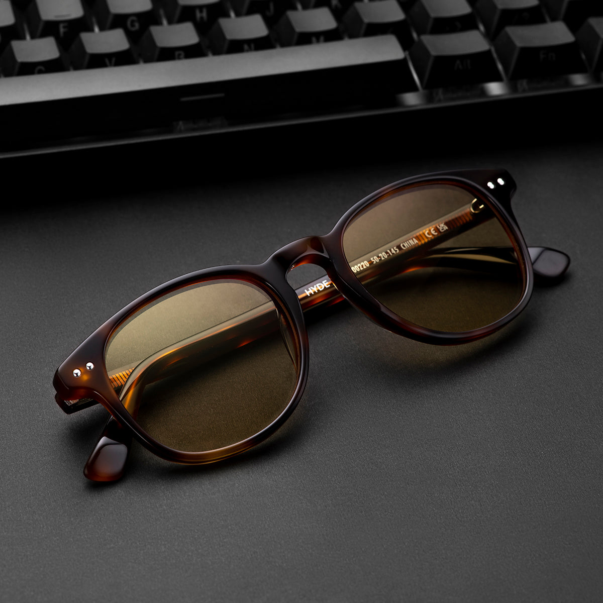 Hyde Gold Shield Tortoise