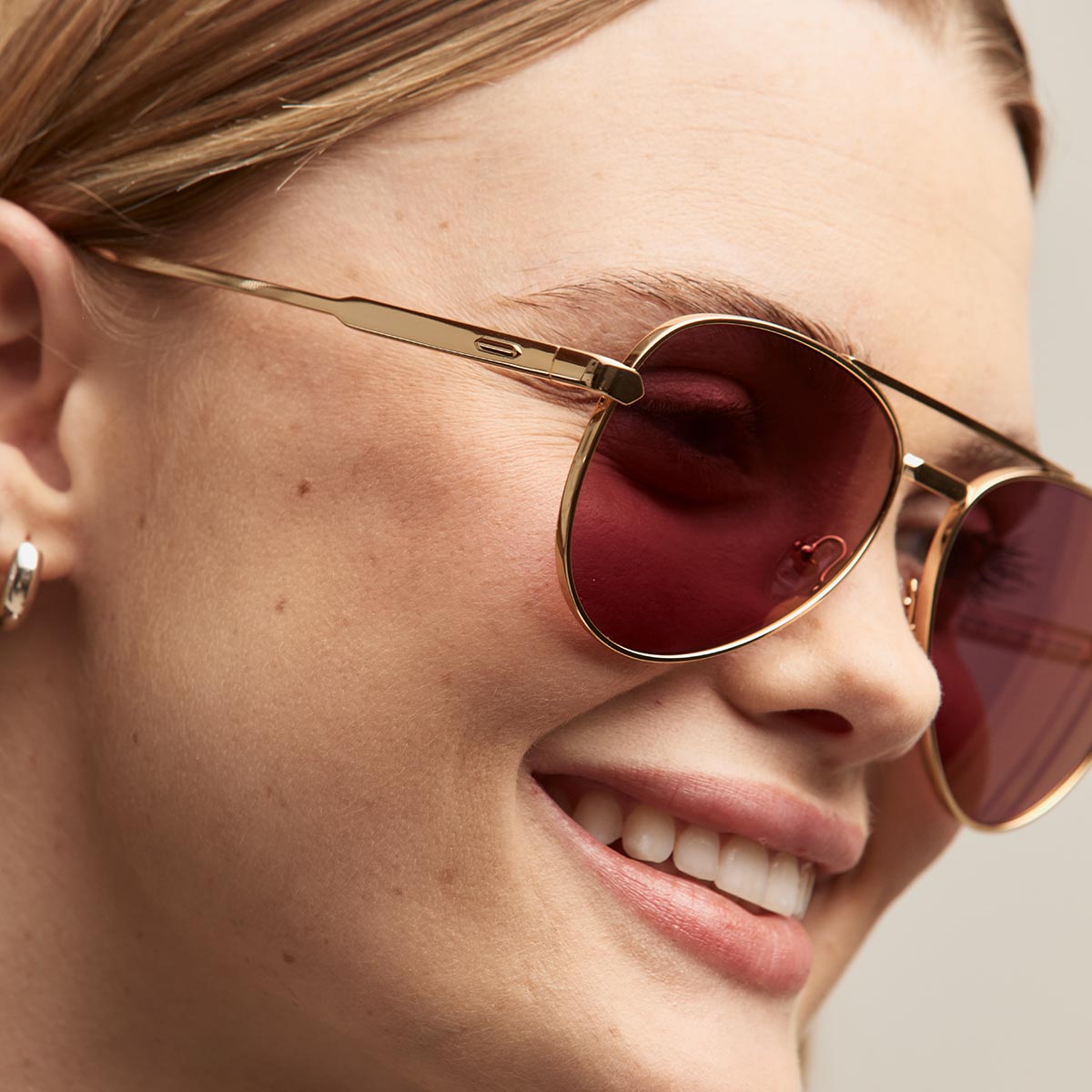 Miramar Aviator Sunglasses Gold Frame Violet Flare Gold Lenses