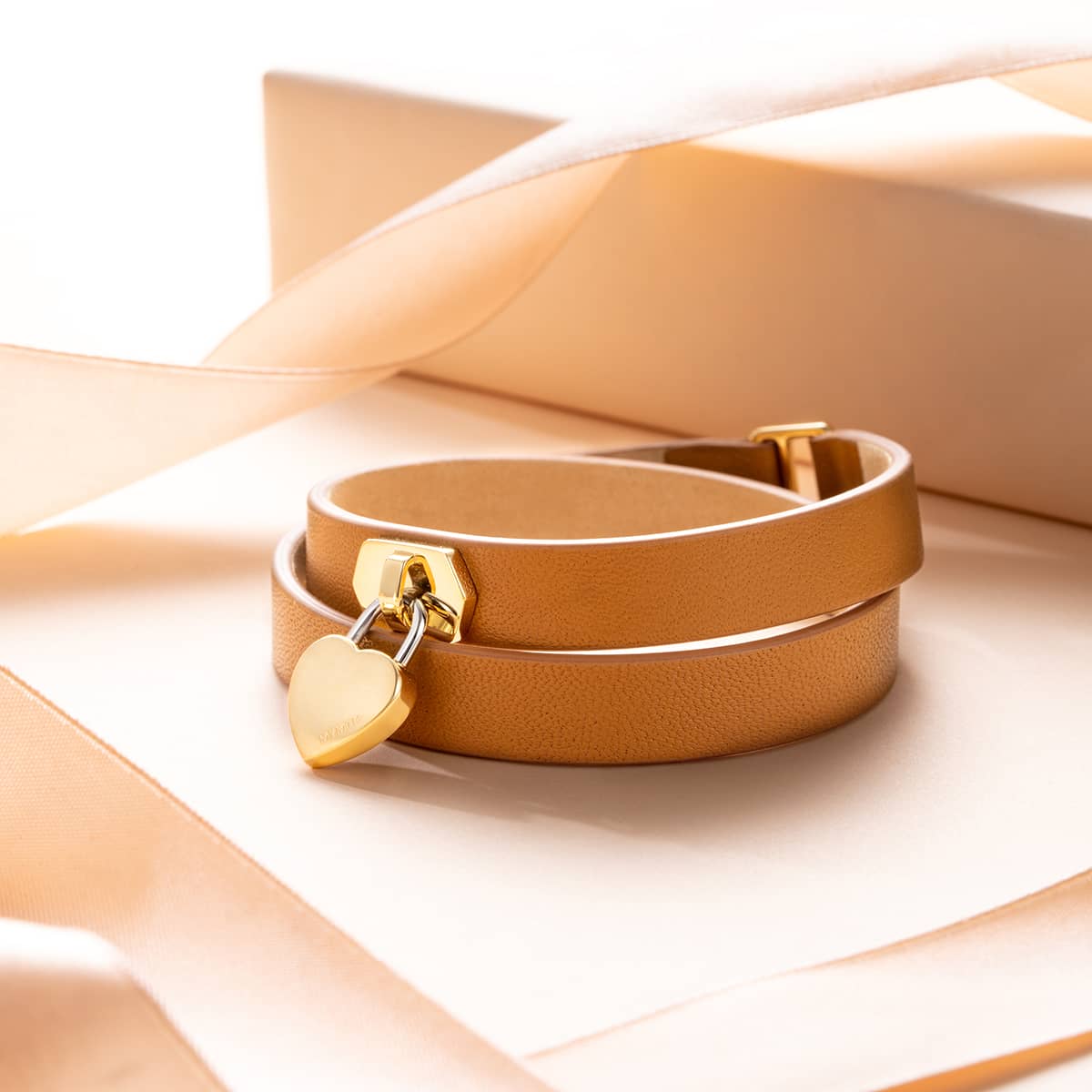 Double Leather Heartlock Bracelet Tan