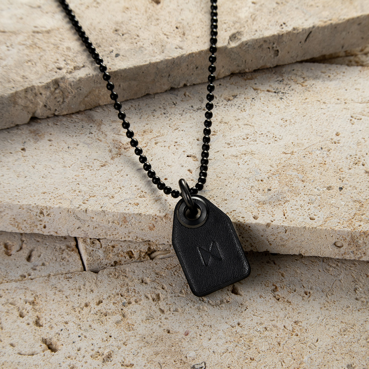 Tag Necklace Black