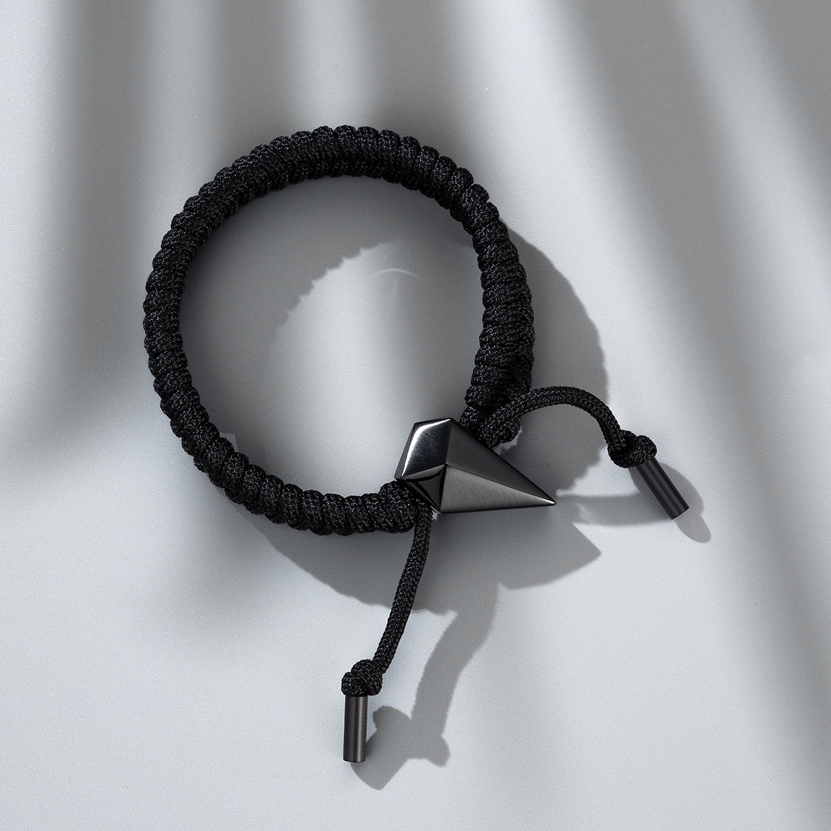 Sculpted Shark Tooth Pendant Bracelet Black