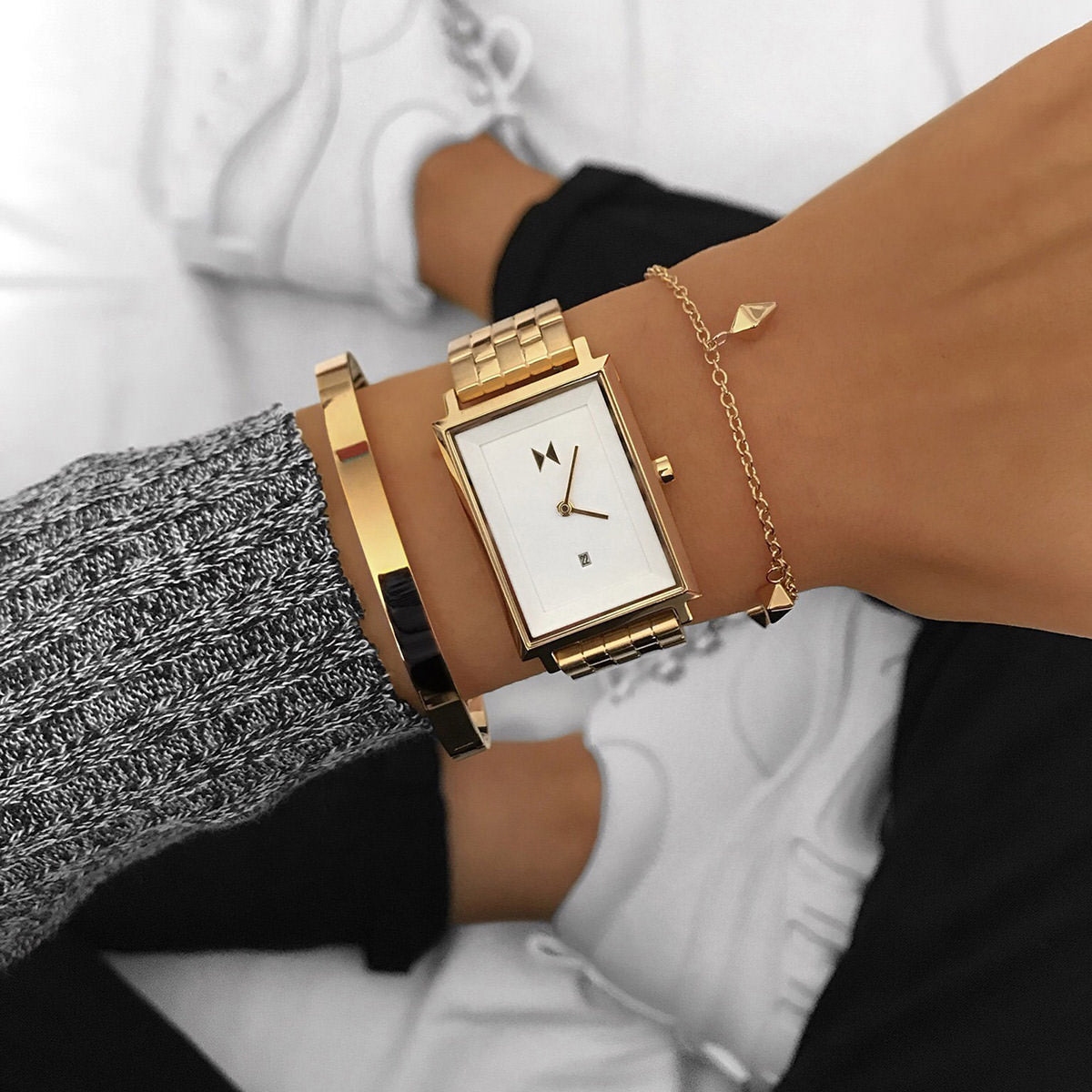 Signature Square Charlie Gold 24mm