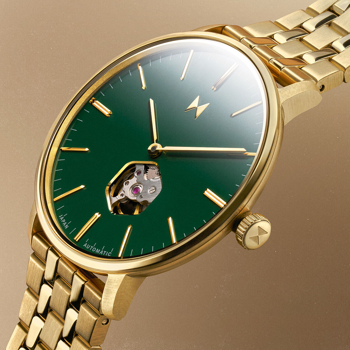 Bling-ed Out Round Metal Mens Emerald Sapphire Green Color on Blast Gold  Watch - ST10327DXGldG : Charles Raymond: Amazon.in: Fashion