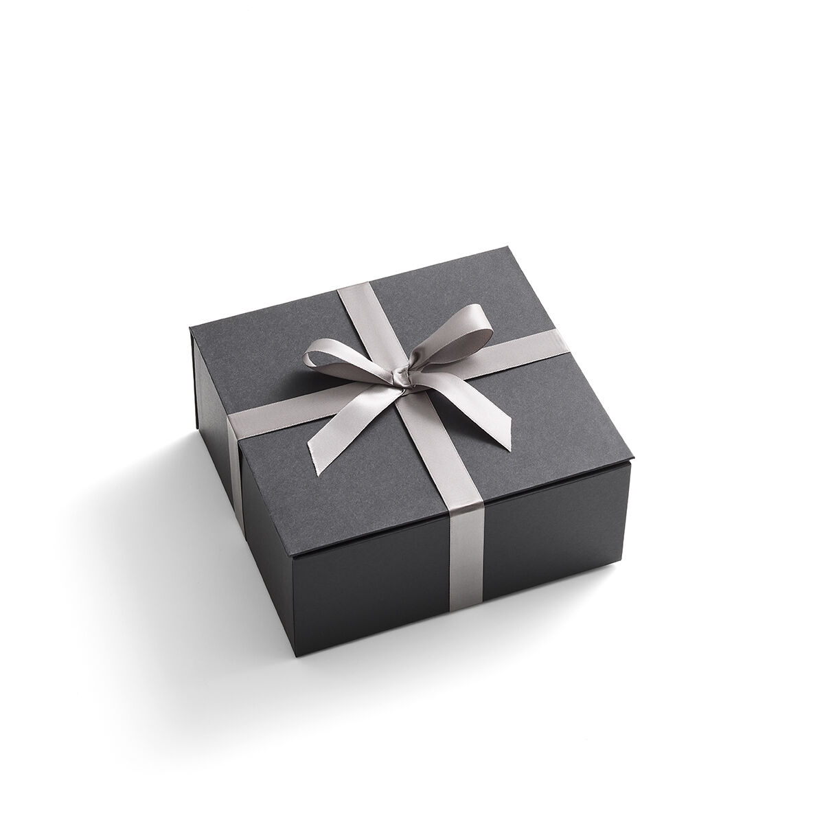 Blue gift box with silver ribbon Stock Photo by ©urfingus 7461301