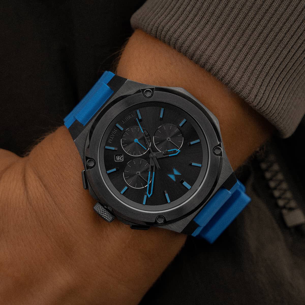 Raptor Men's Sport Chronograph Watch — Shock Blue | MVMT